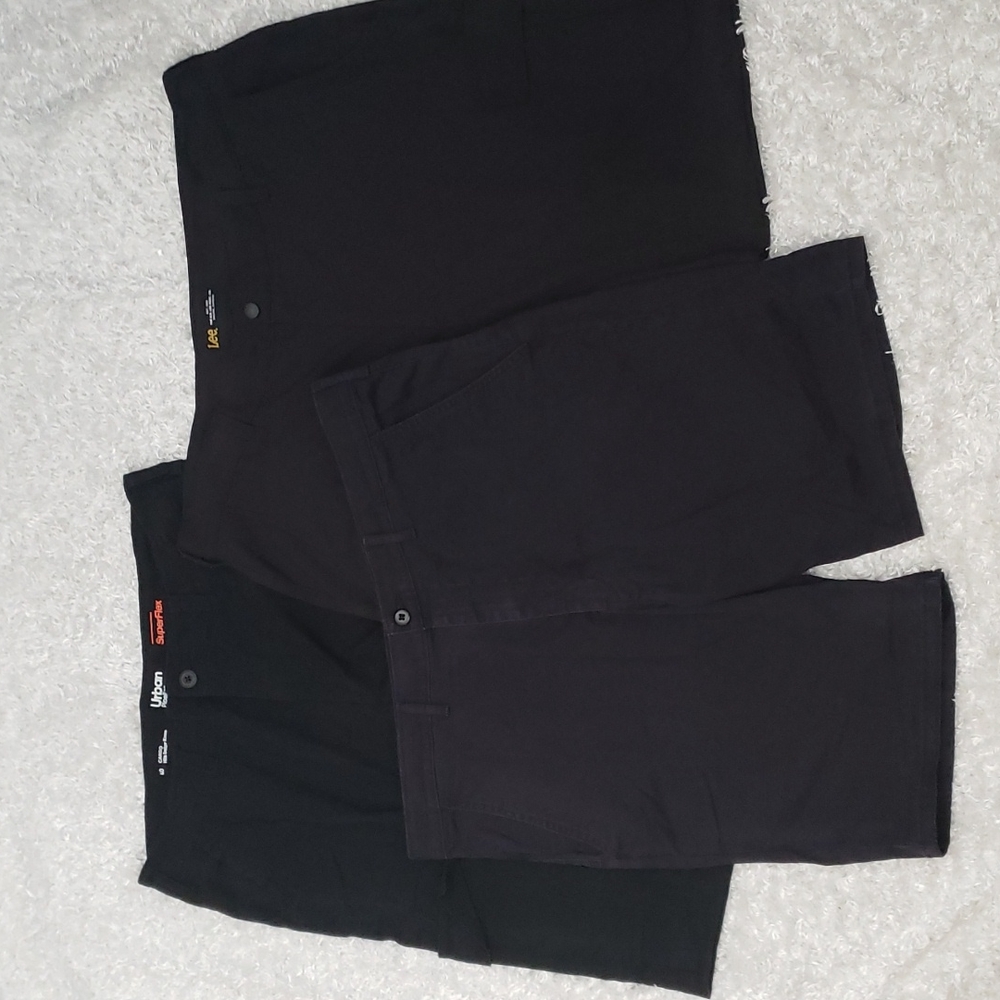 Men's 3 Shorts bundle - cargos and regular EUC